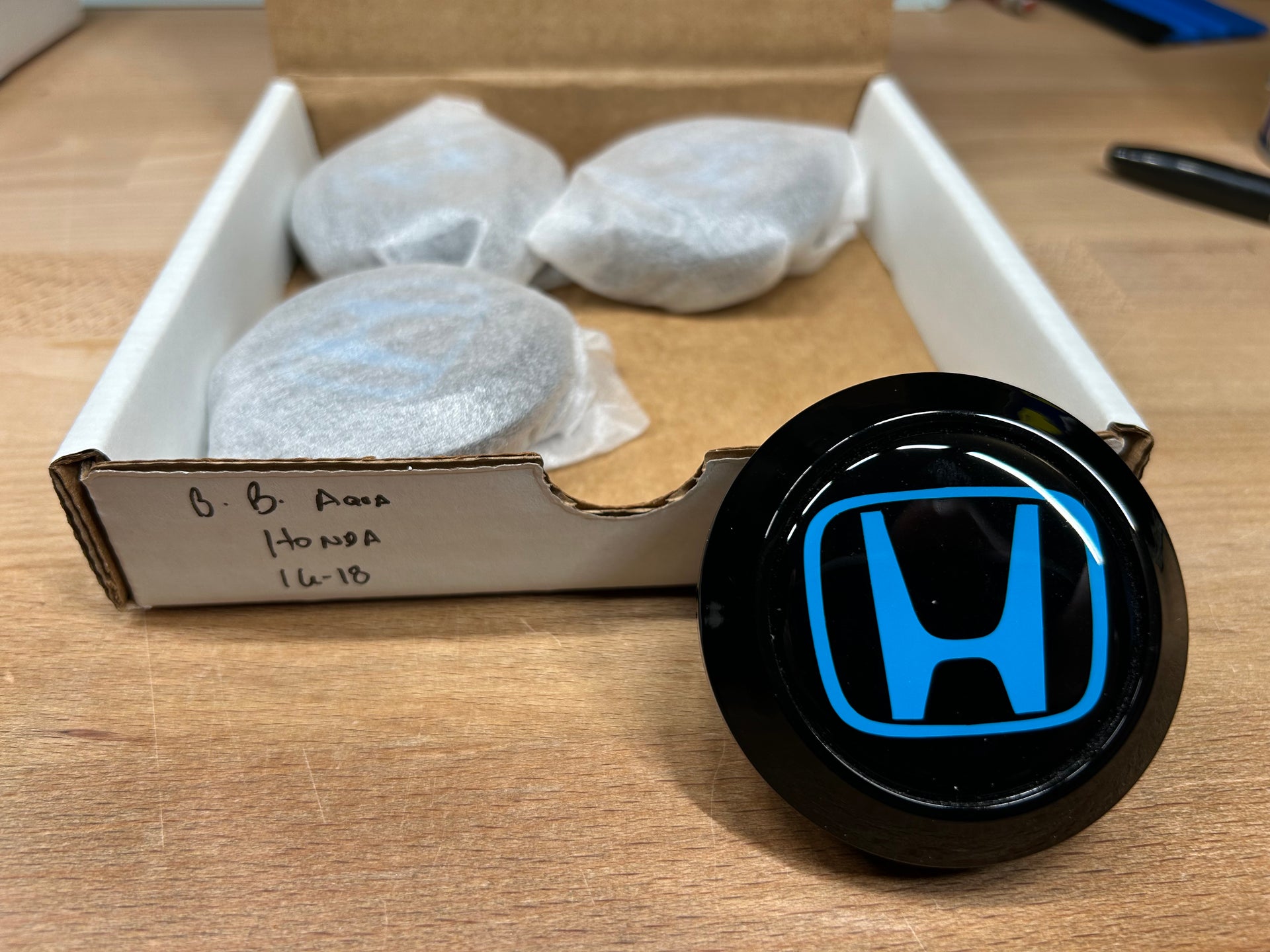Clearance Honda logo Enkei center cap, black with aqua logo