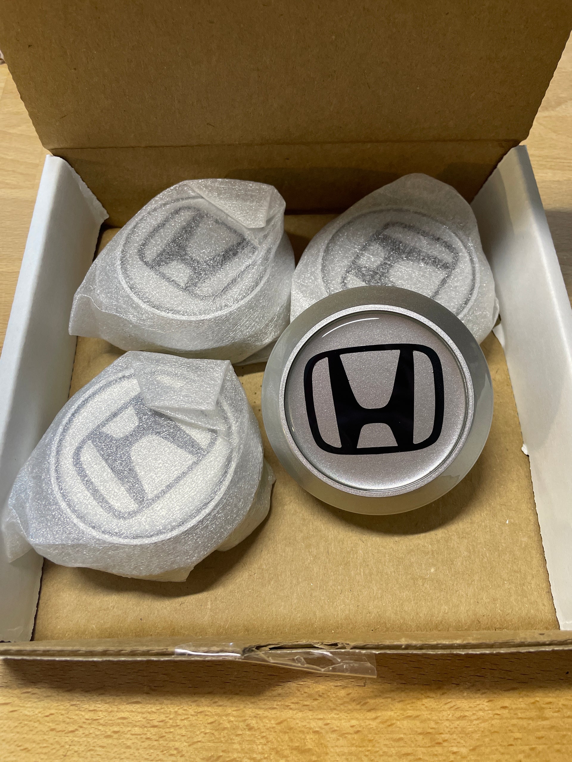 Clearance Honda logo Enkei center cap, 15x7, silver with black logo